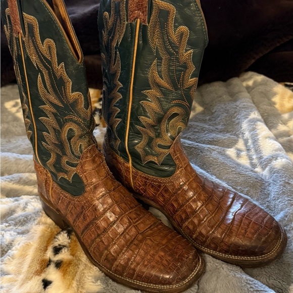 Boulet Women’s Cayman Leather Western Boots with Green Shaft